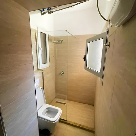 Отель Nacional Влёра